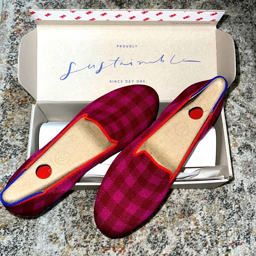 Brand NEW IN BOX Rothy’s flats on cherry gingham.
